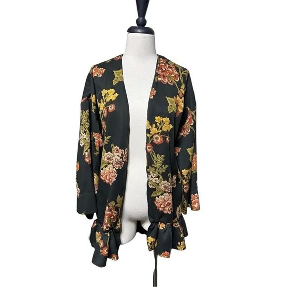 Zara Tops - ZARA Basic Long Sleeve Kimono Sleeve Floral Shrug Tunic Size XS / S